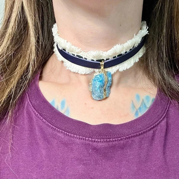 New Leather and Fringe Choker with a Blue Apatite Pendant - Picture 2 of 8